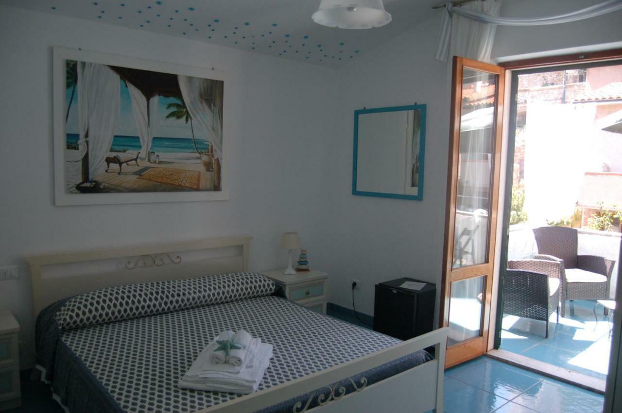 Bed and Breakfast La Rosada Giglio Porto Esterno foto