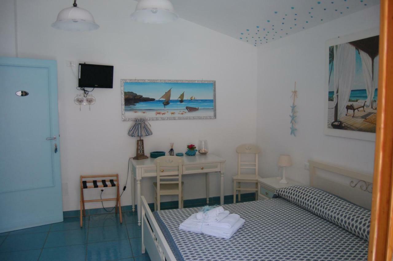 Bed and Breakfast La Rosada Giglio Porto Esterno foto