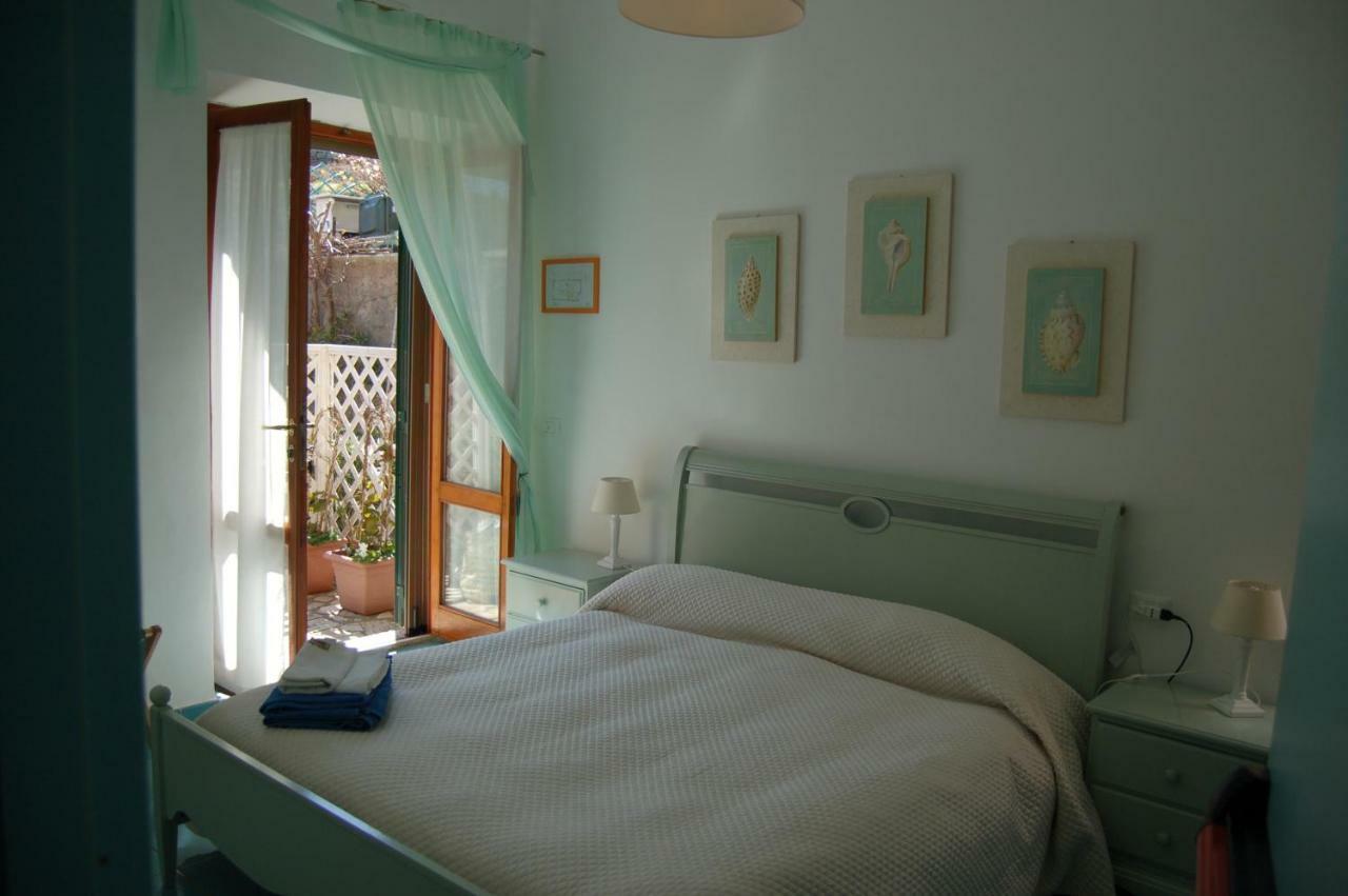 Bed and Breakfast La Rosada Giglio Porto Esterno foto